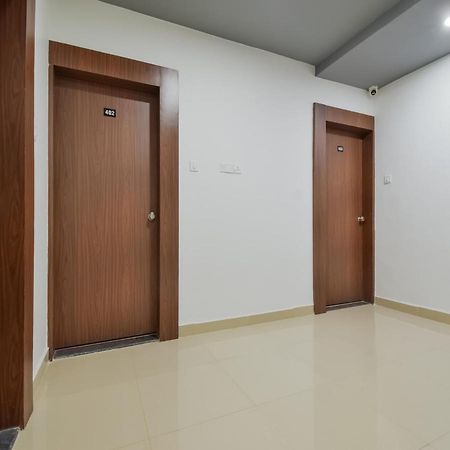 Oyo Townhouse 498 Hotel Western นาคปุระ ภายนอก รูปภาพ
