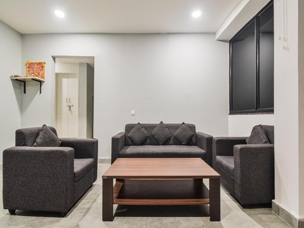 Oyo Townhouse 498 Hotel Western นาคปุระ ภายนอก รูปภาพ