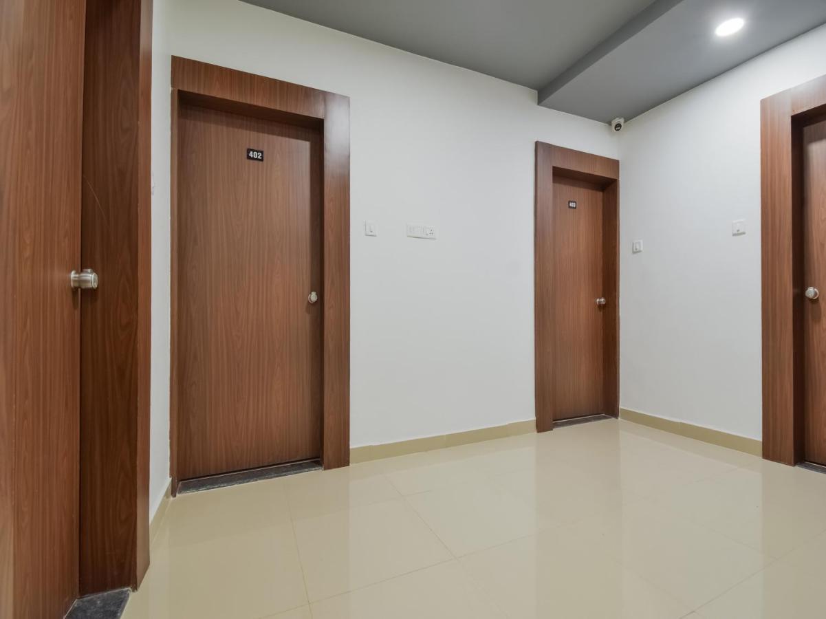 Oyo Townhouse 498 Hotel Western นาคปุระ ภายนอก รูปภาพ