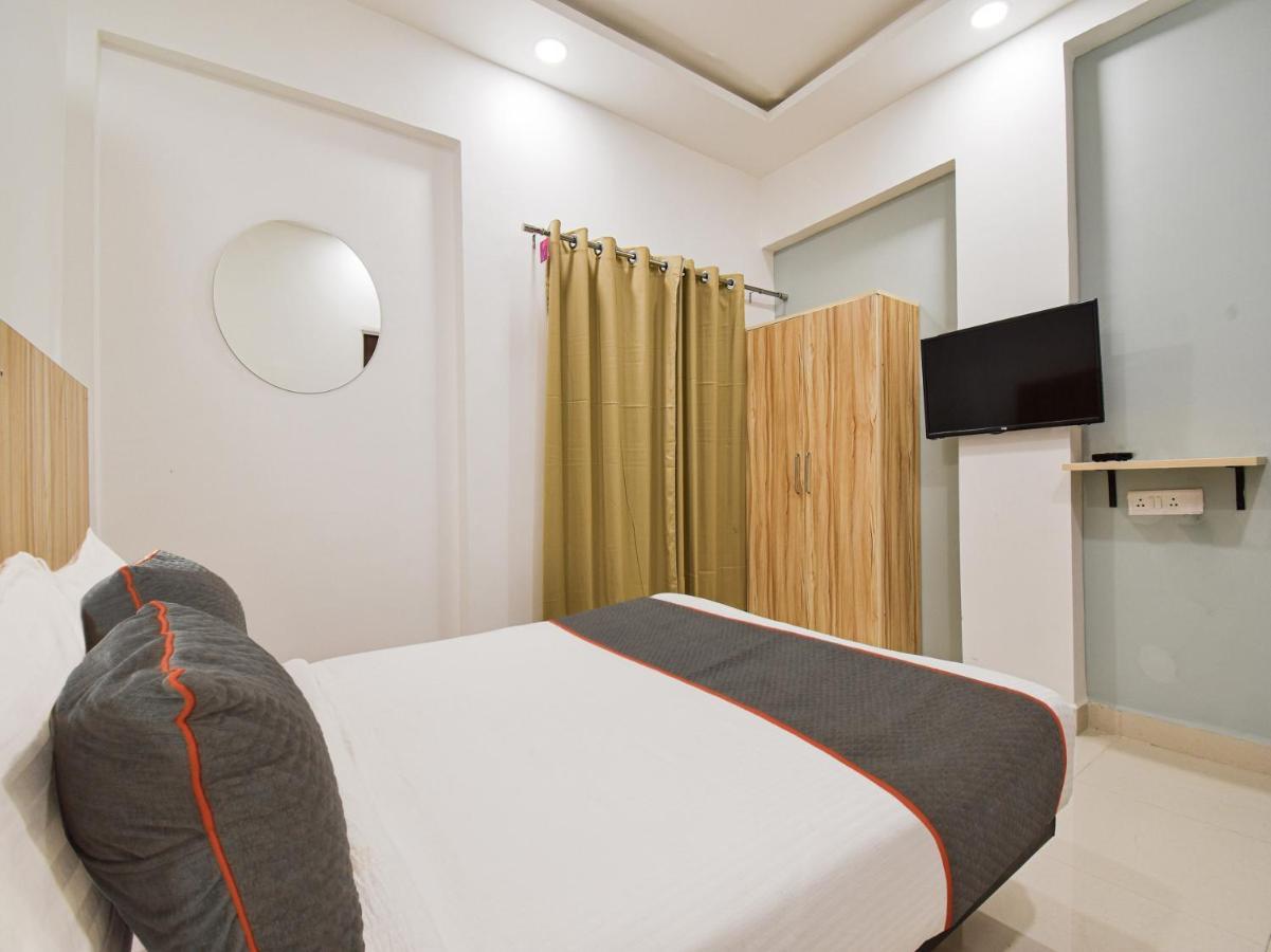 Oyo Townhouse 498 Hotel Western นาคปุระ ภายนอก รูปภาพ