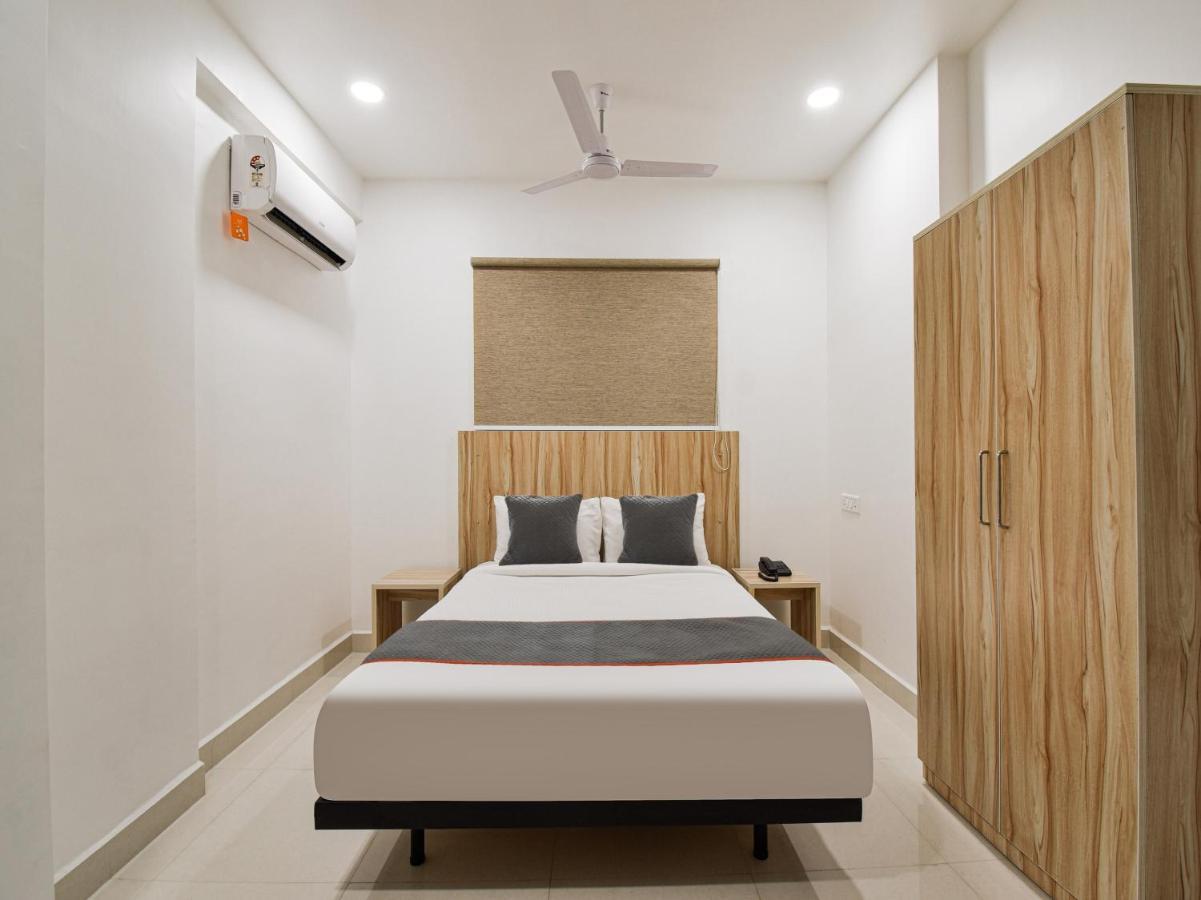 Oyo Townhouse 498 Hotel Western นาคปุระ ภายนอก รูปภาพ